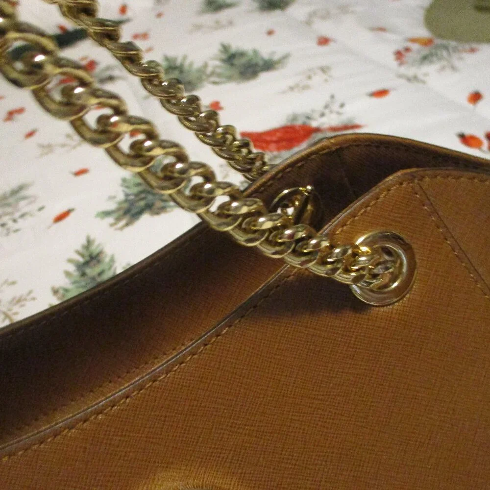 Like New Michael kors large shoulder purse jet set - Picture 4 of 14